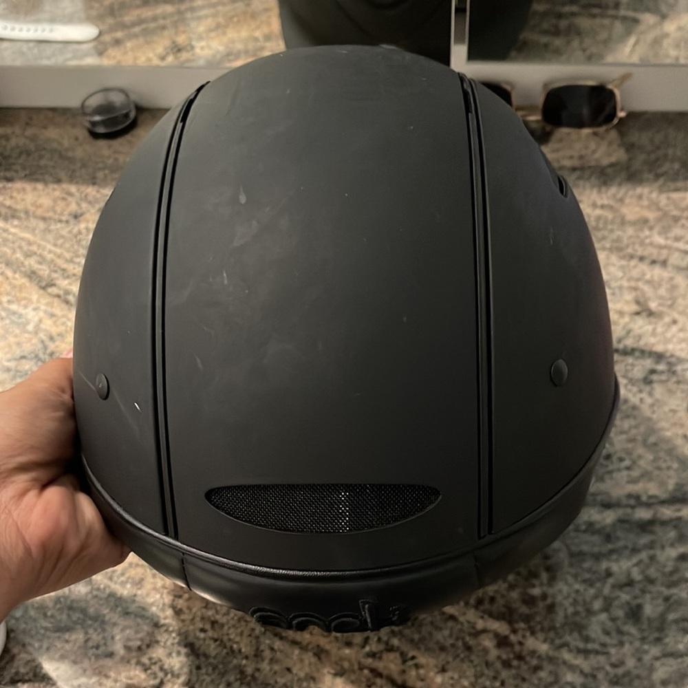 Riding Helment - Picture 3 of 5